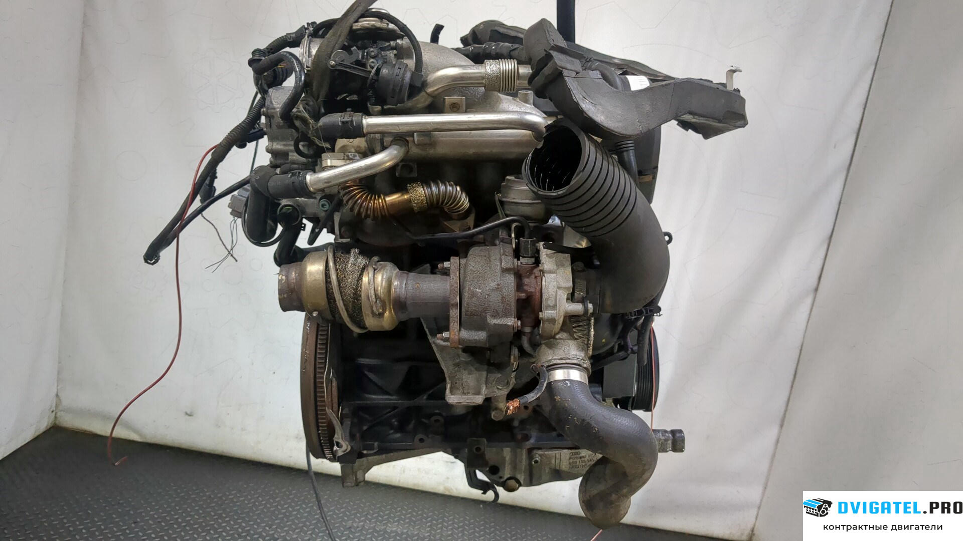 Двигатель Audi A4 B6 2000 - 2004 AVF 1.9 л., Дизель, TDI, артикул 9266001